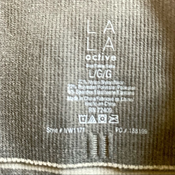 NWT LA LA Active Sports Bra & Biker Short Set - Picture 8 of 9